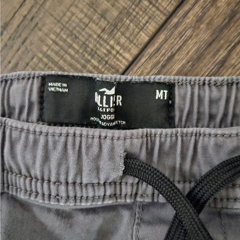 Hollister Men's Gray Joggers - Picture 3 of 5